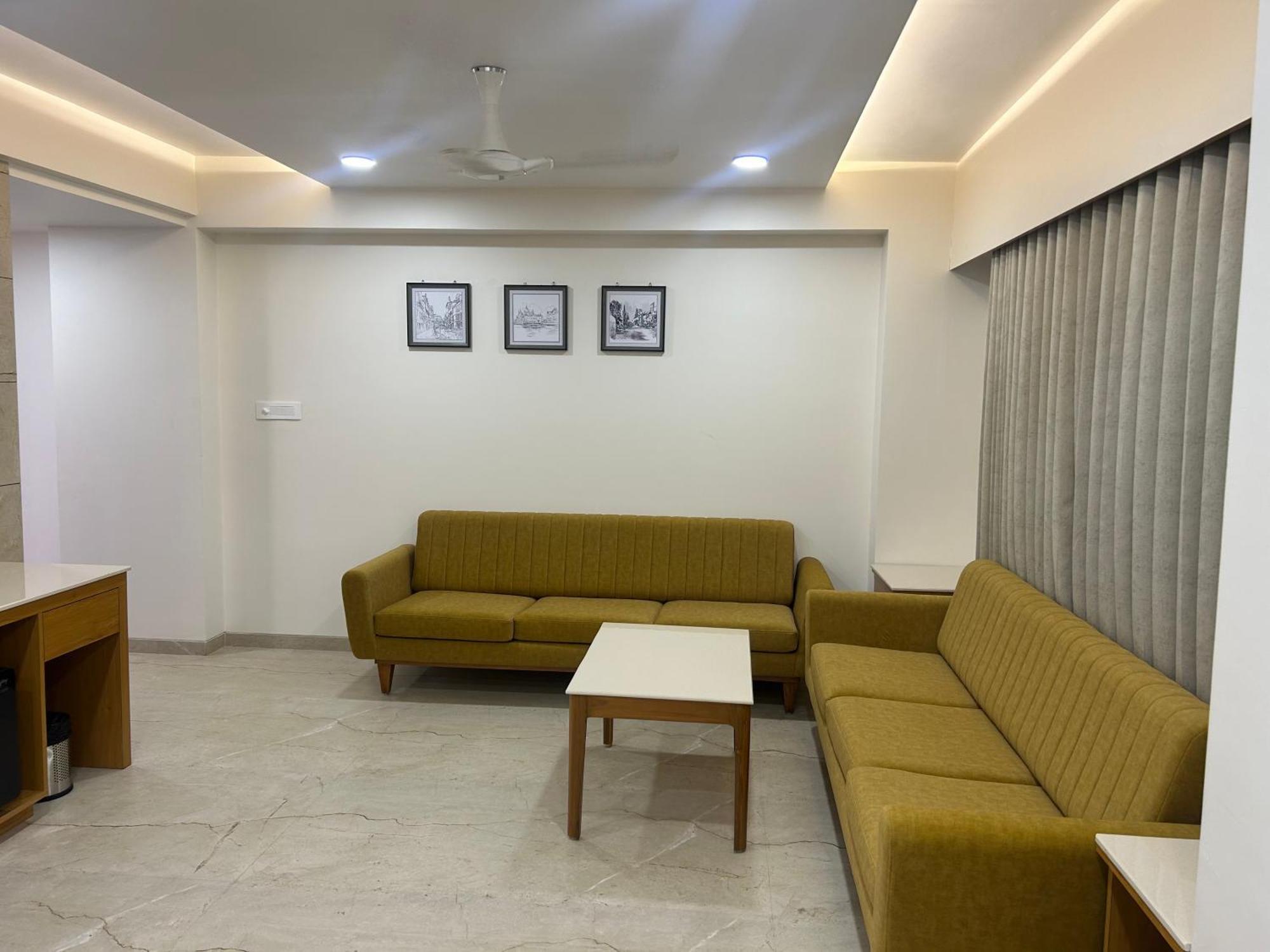 Hotel Flourish International Ahmedabad Exterior foto